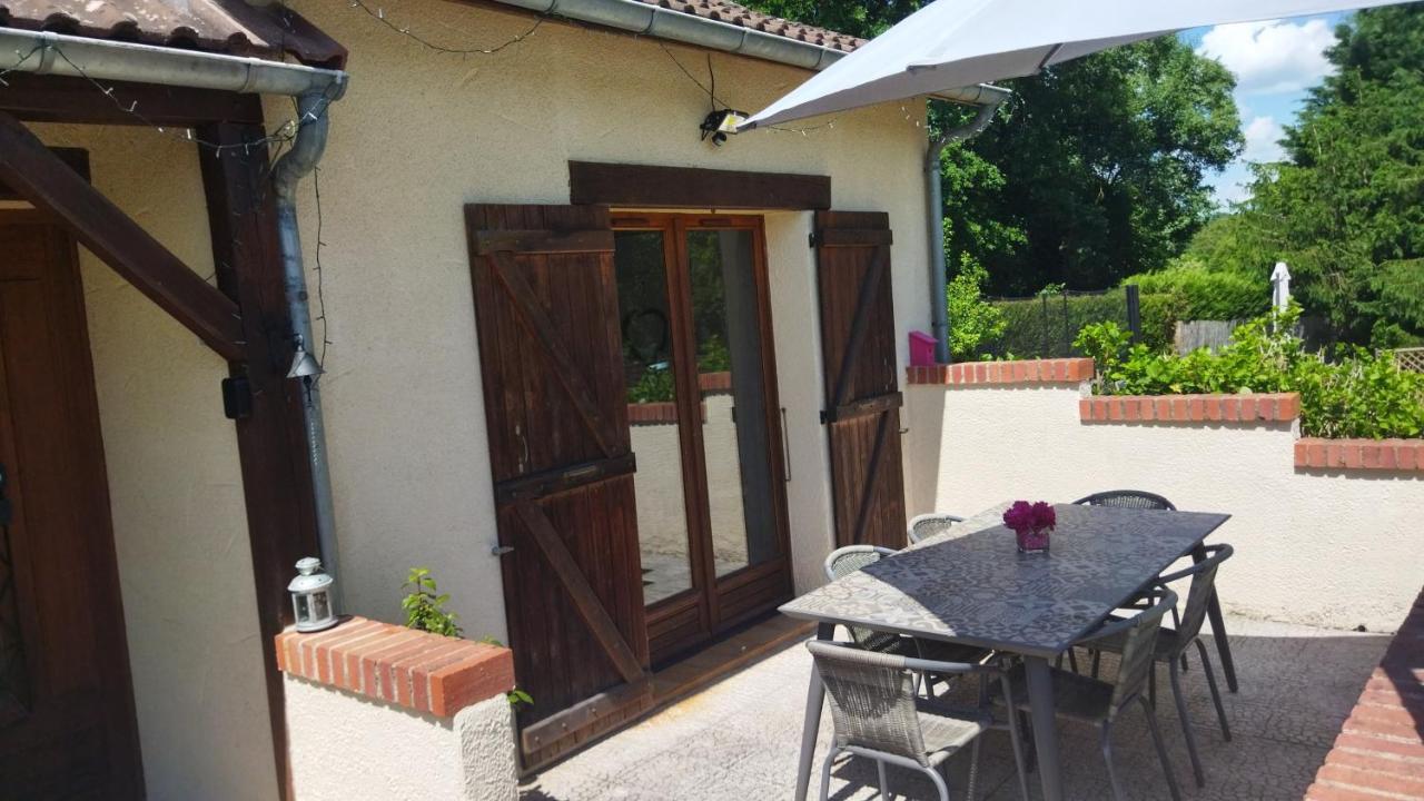 Le Cottage de Maé Seigy Extérieur photo