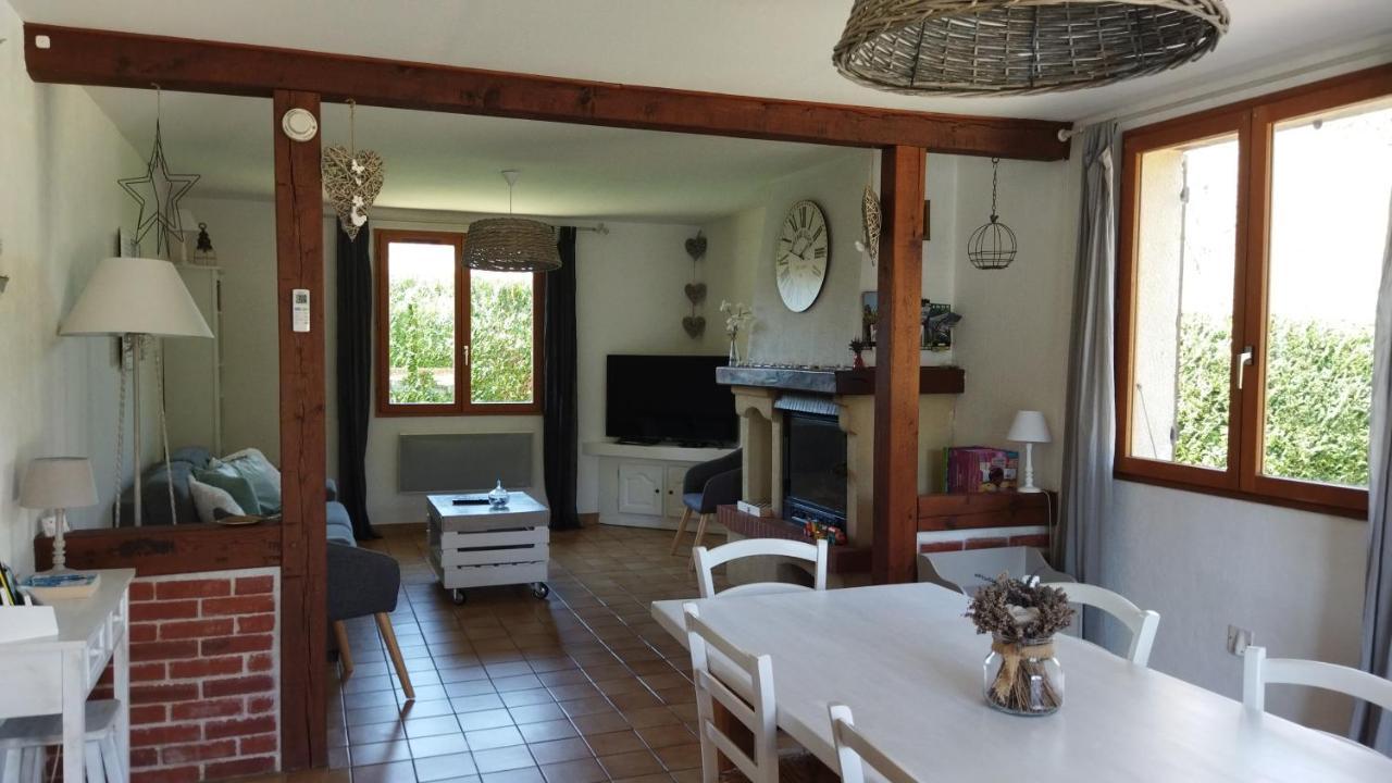 Le Cottage de Maé Seigy Extérieur photo
